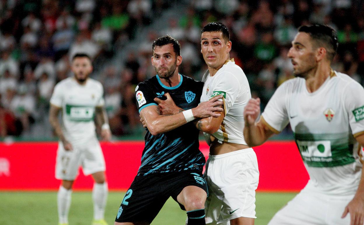 ¿Tendría la misma incidencia lo de Enríquez Negreira si los implicados fuesen UD Almería y Elche? 