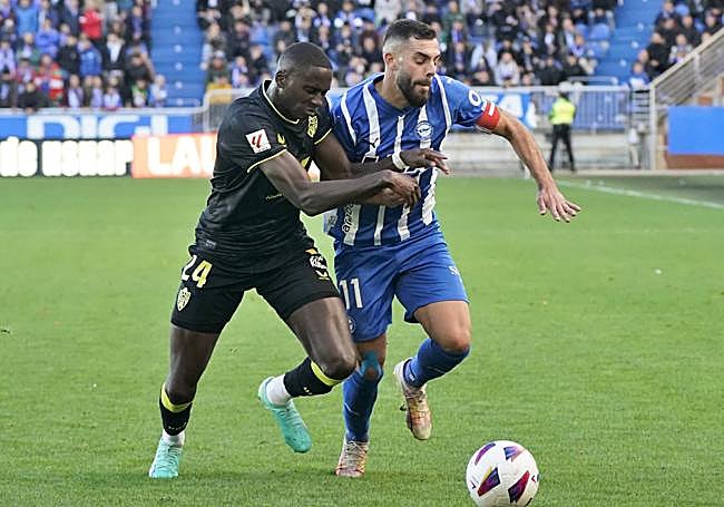 La UDA jugó en Vitoria para salir, pero el que salió fue el Alavés.