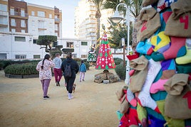 Las imágenes de los árboles de Navidad que tocan todas las ramas en Torrenueva
