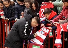 Una mañana en rojiblanco para los más pequeños