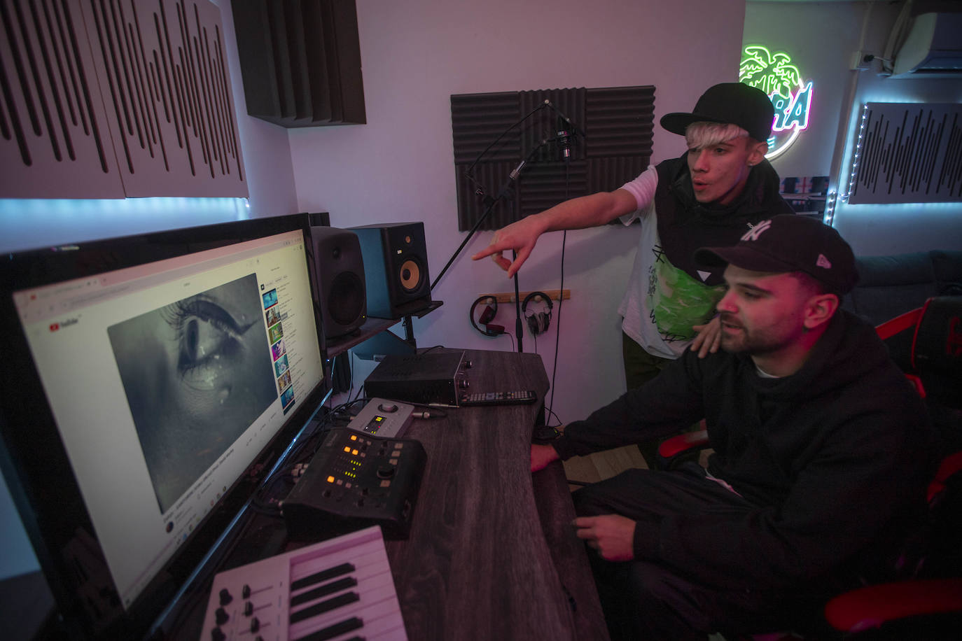 Zakyo y David Marley, en el estudio.