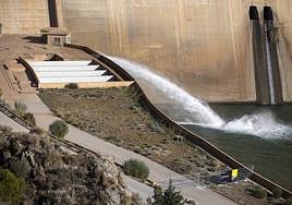 y el sistema de presas donde ya actúa y trabaja la empresa energética Cuerva.