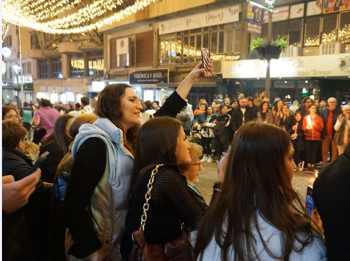 Ambiente en la calle Bernabé Soriano.