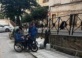Antonio Losa y Carlos Linares visitando las obras.