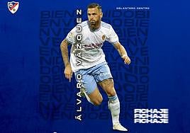 Bombazo del Linares firmando al delantero Álvaro Vázquez