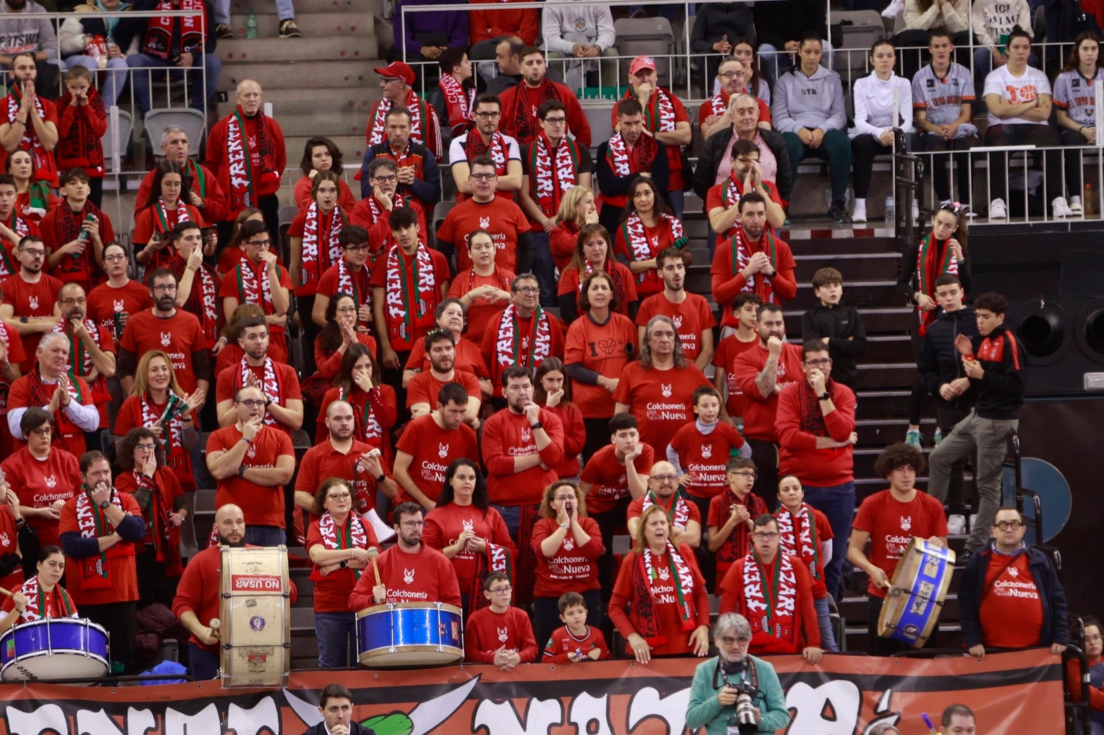 Encuéntrate en las gradas del Palacio durante el Covirán-Barcelona