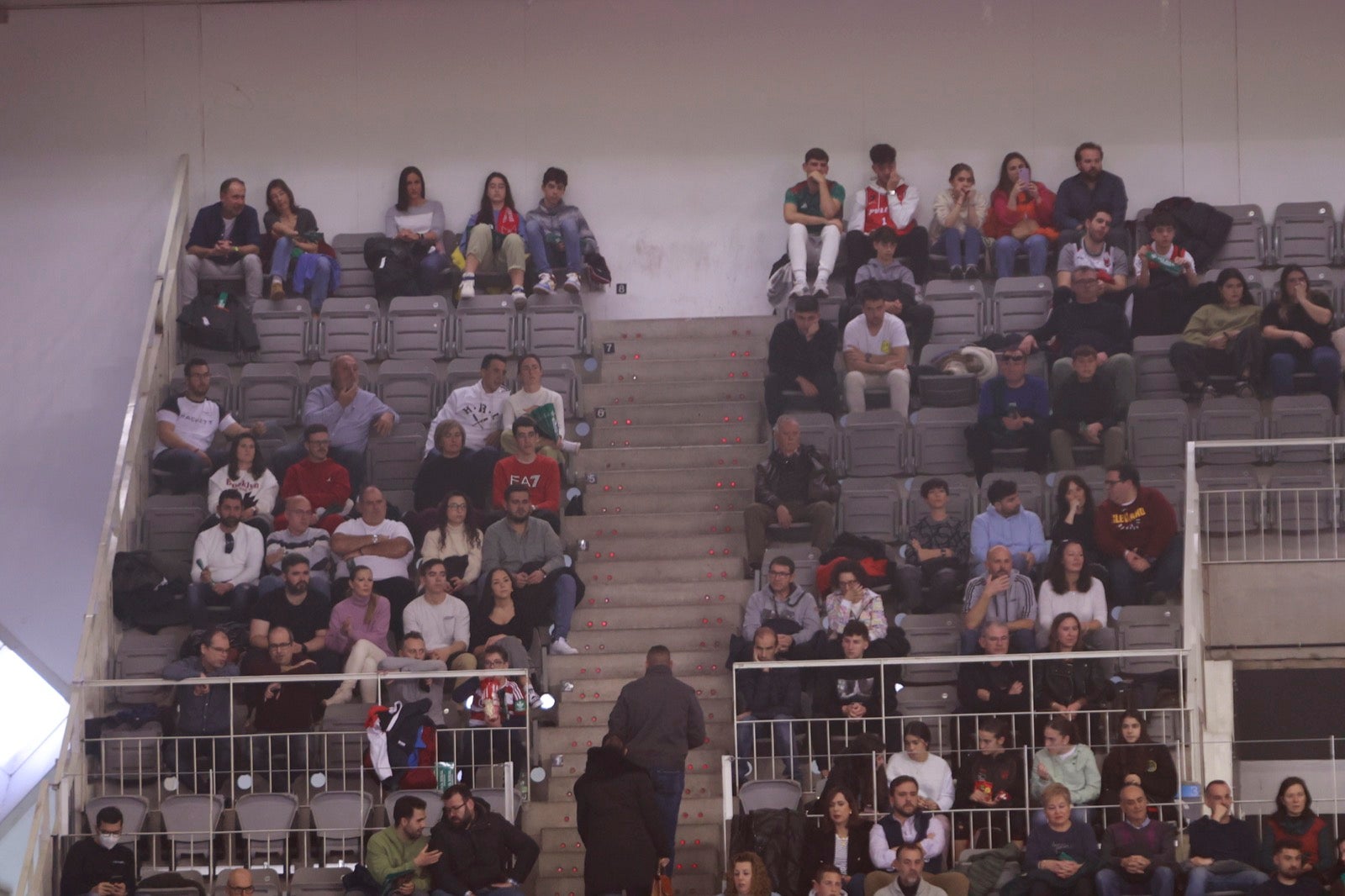 Encuéntrate en las gradas del Palacio durante el Covirán-Barcelona