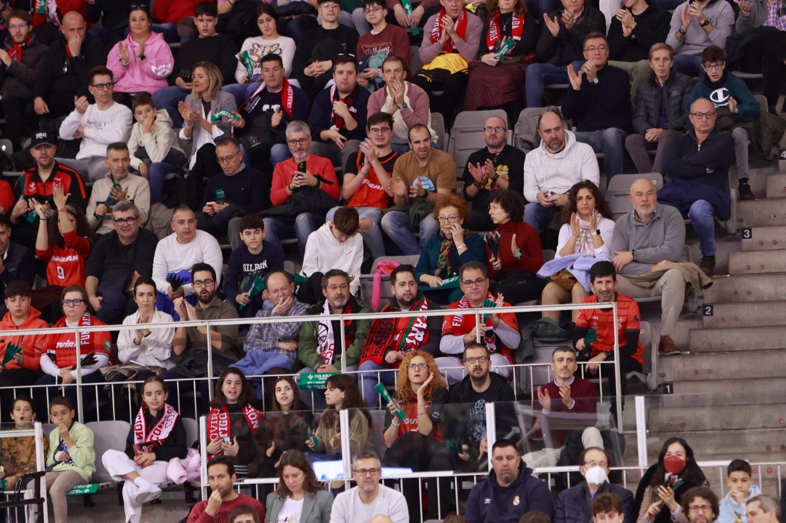 Encuéntrate en las gradas del Palacio durante el Covirán-Barcelona