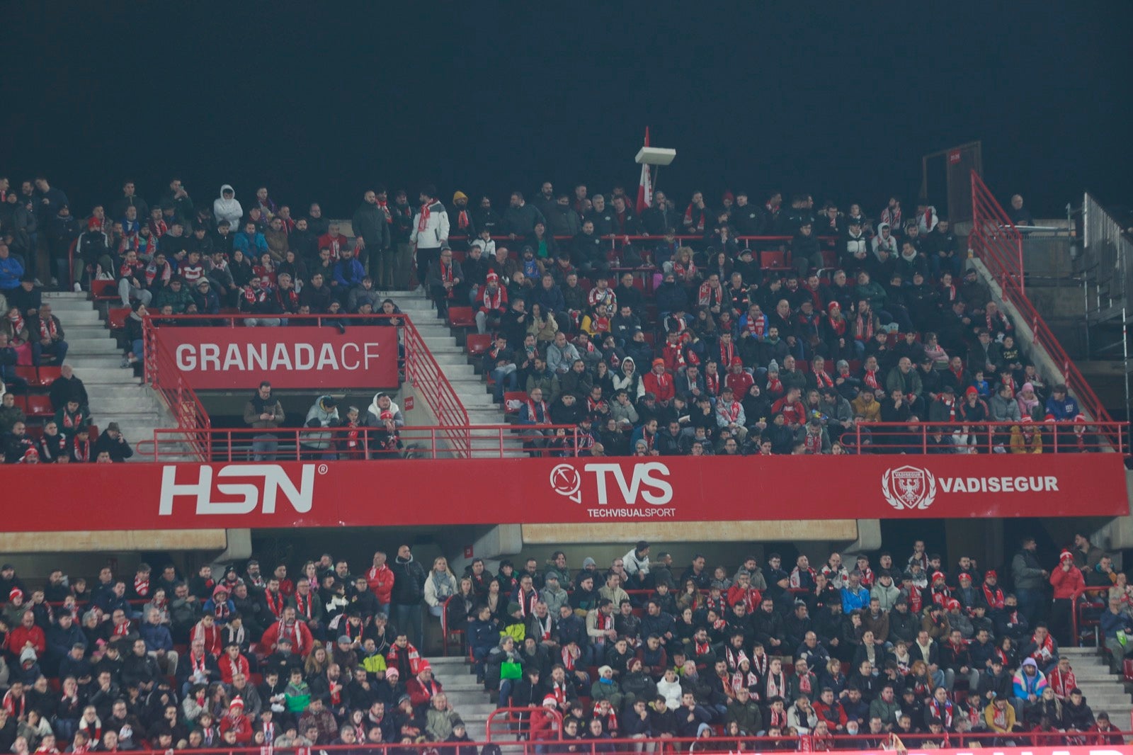 Encuéntrate en Los Cármenes durante el Granada-Atlético de Madrid