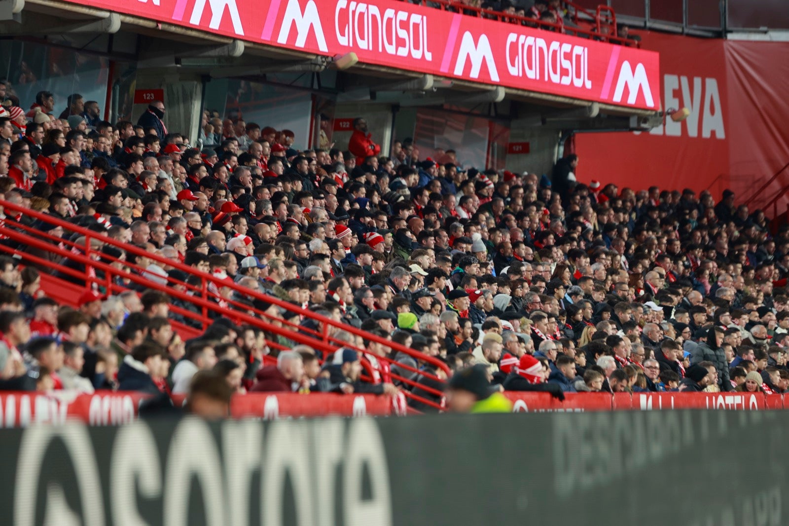 Encuéntrate en Los Cármenes durante el Granada-Atlético de Madrid