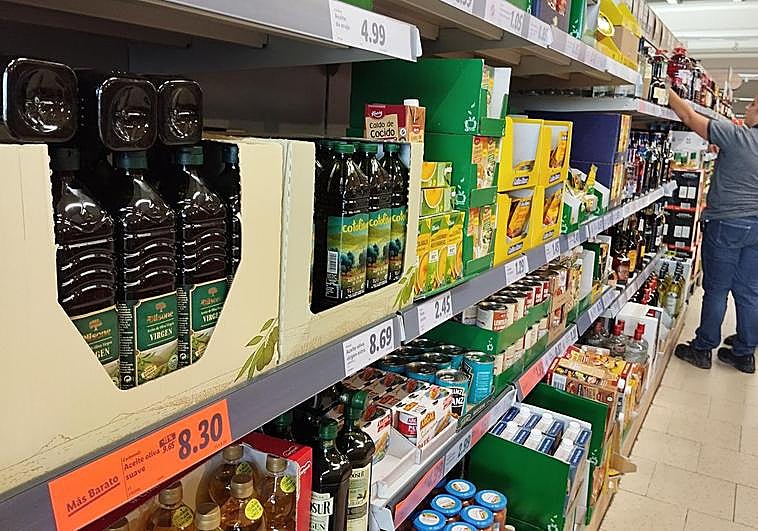 Expertos como Bernardos vaticinan cuándo bajará el precio del aceite a los 4 euros el litro.