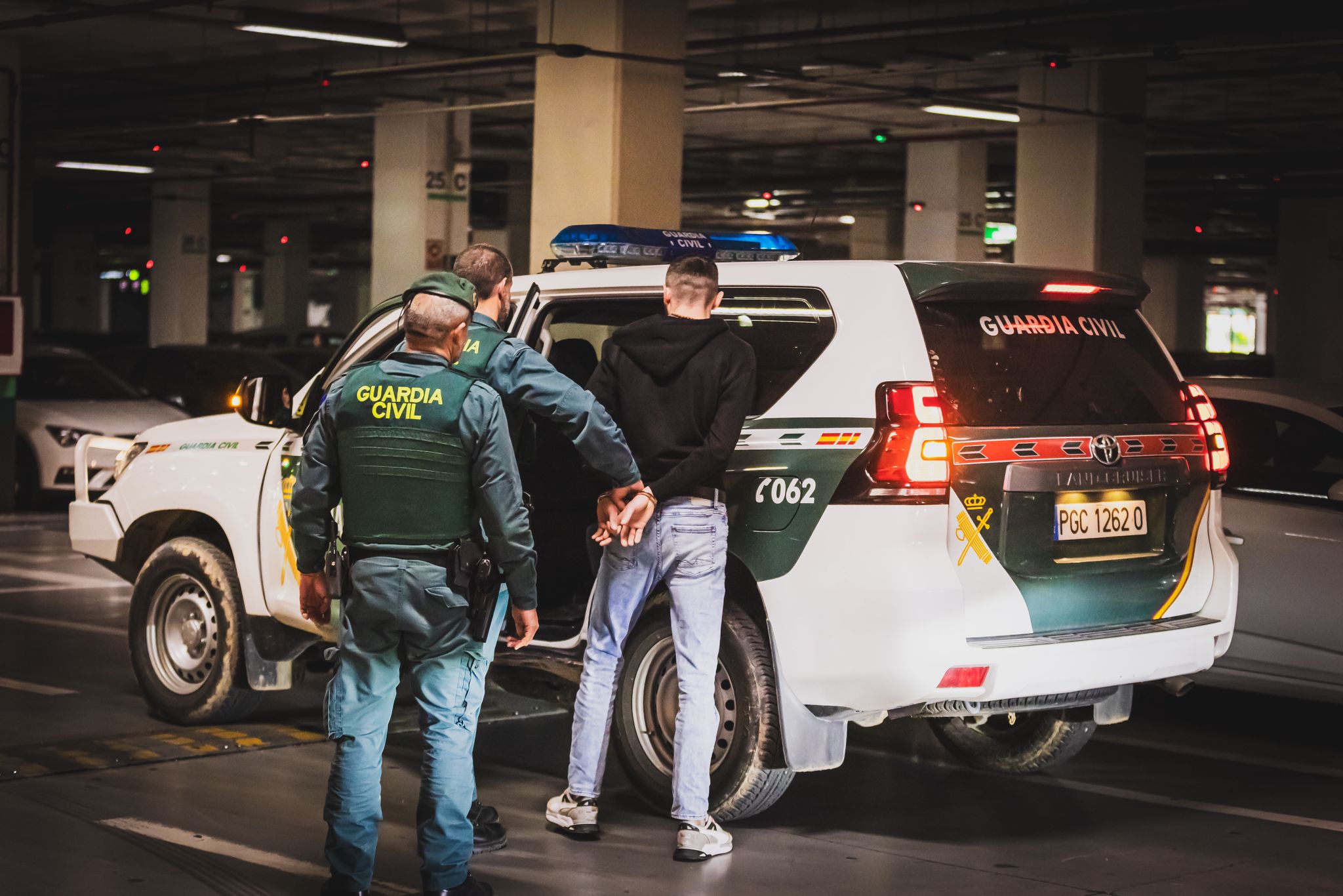 Las imágenes de la detención de uno de los perseguidos en Armilla