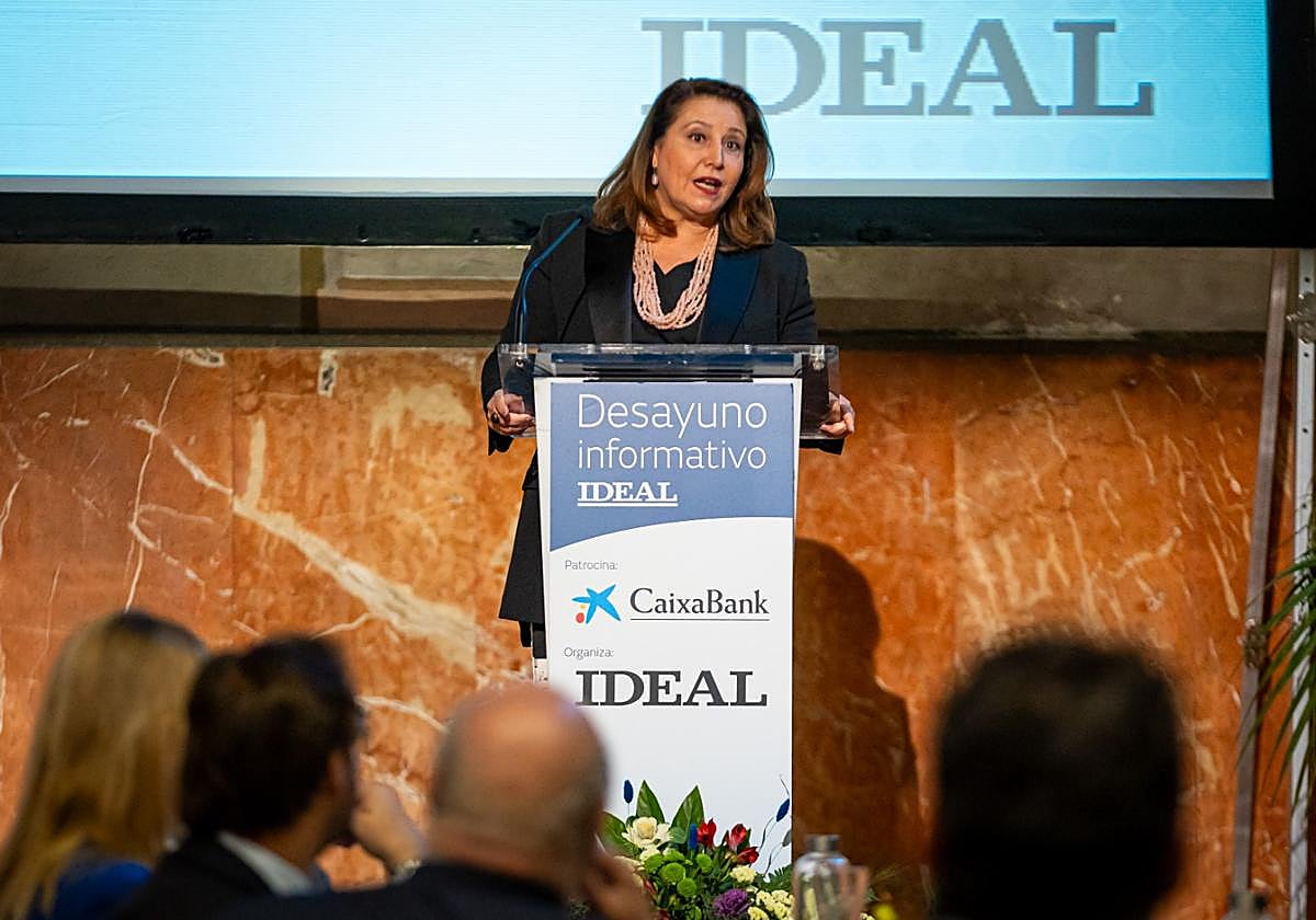 La consejera de agricultra Carmen Crespo durante su intervención en el desayuno IDEAL de este viernes.
