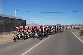 El pelotón se fracturó en Níjar