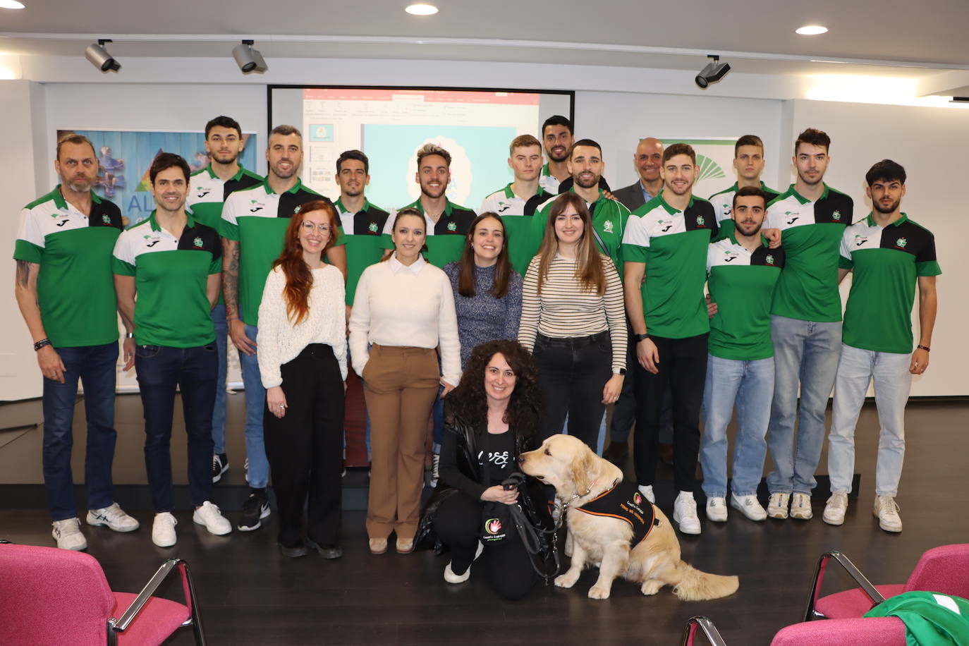 Unicaja Costa de Almería quiere dar visibilidad al autismo