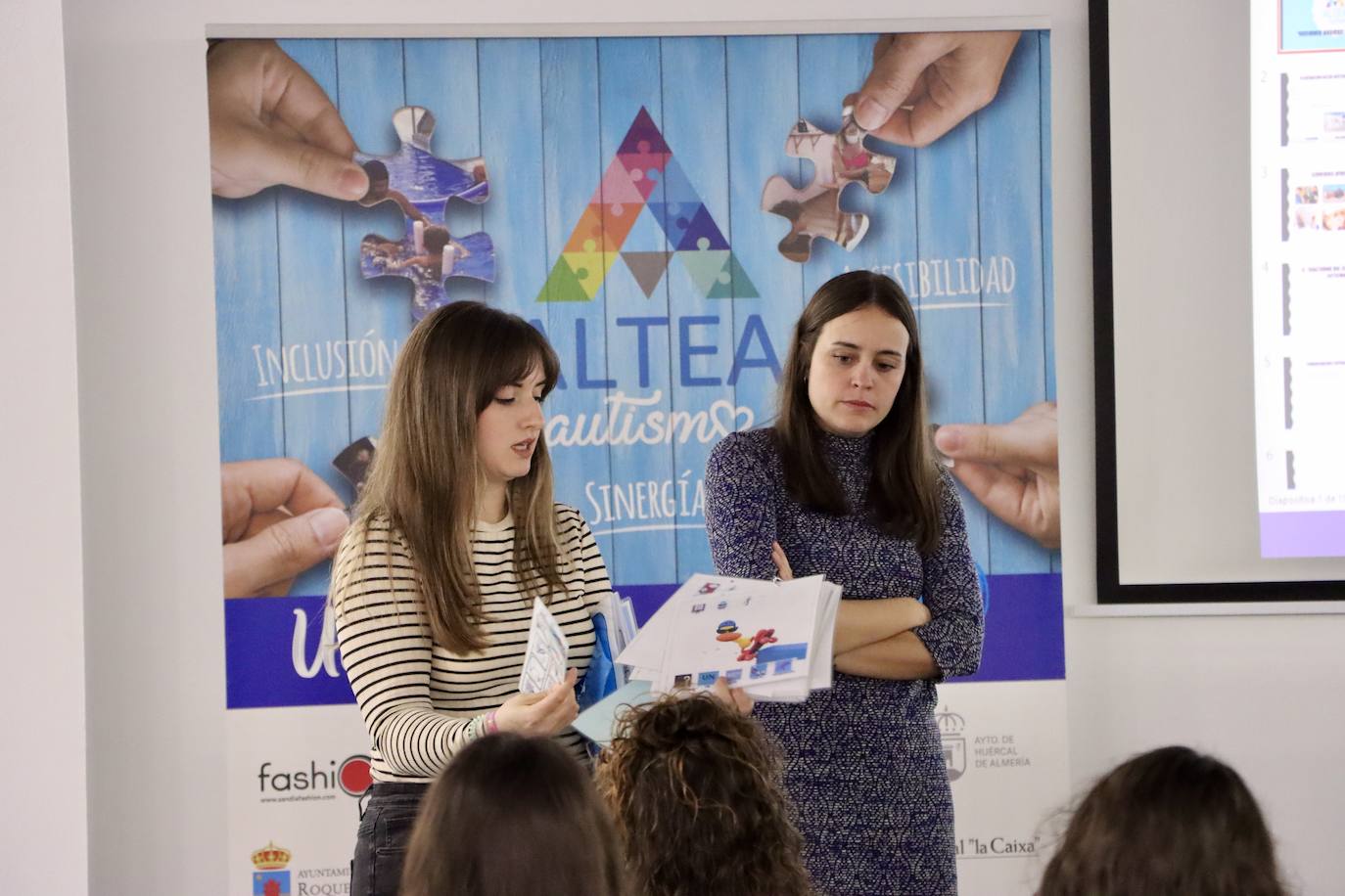 Unicaja Costa de Almería quiere dar visibilidad al autismo