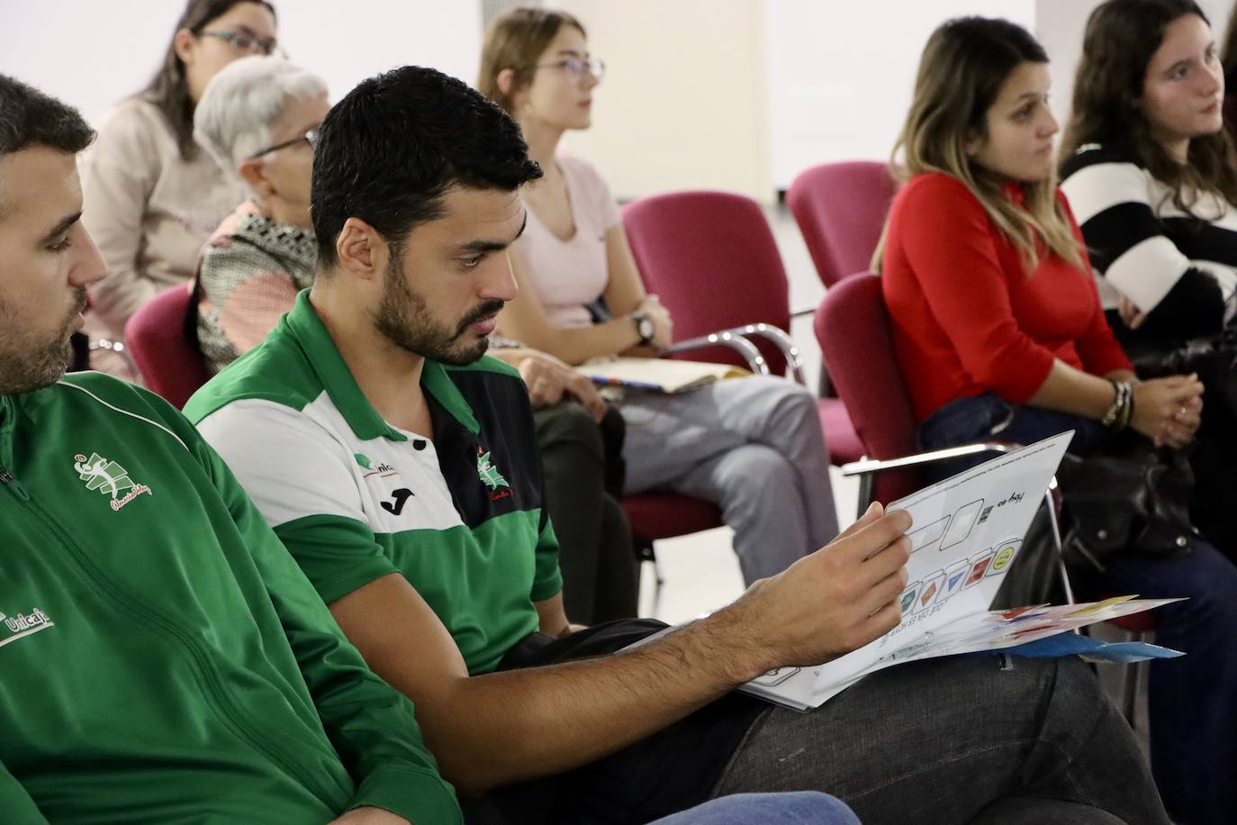 Unicaja Costa de Almería quiere dar visibilidad al autismo