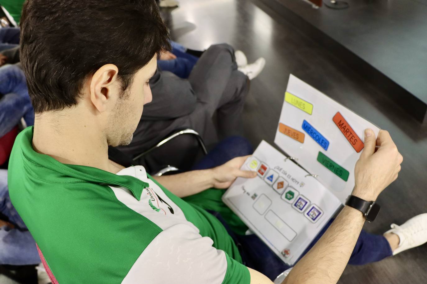 Unicaja Costa de Almería quiere dar visibilidad al autismo