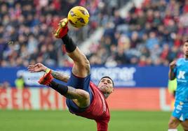 Chilena del Chimy Ávila en su último partido con Osasuna, el pasado 4 de enero.