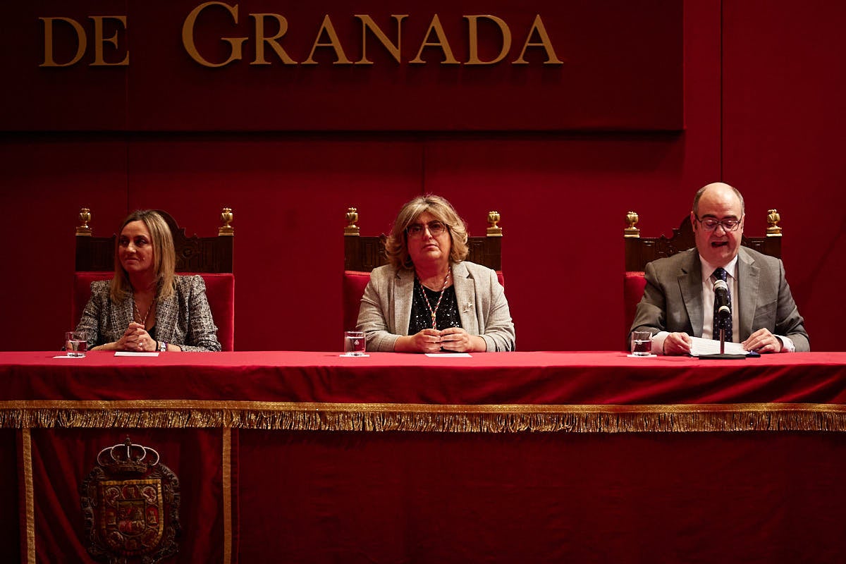 Granada entrega sus Honores y Distinciones de la Ciudad