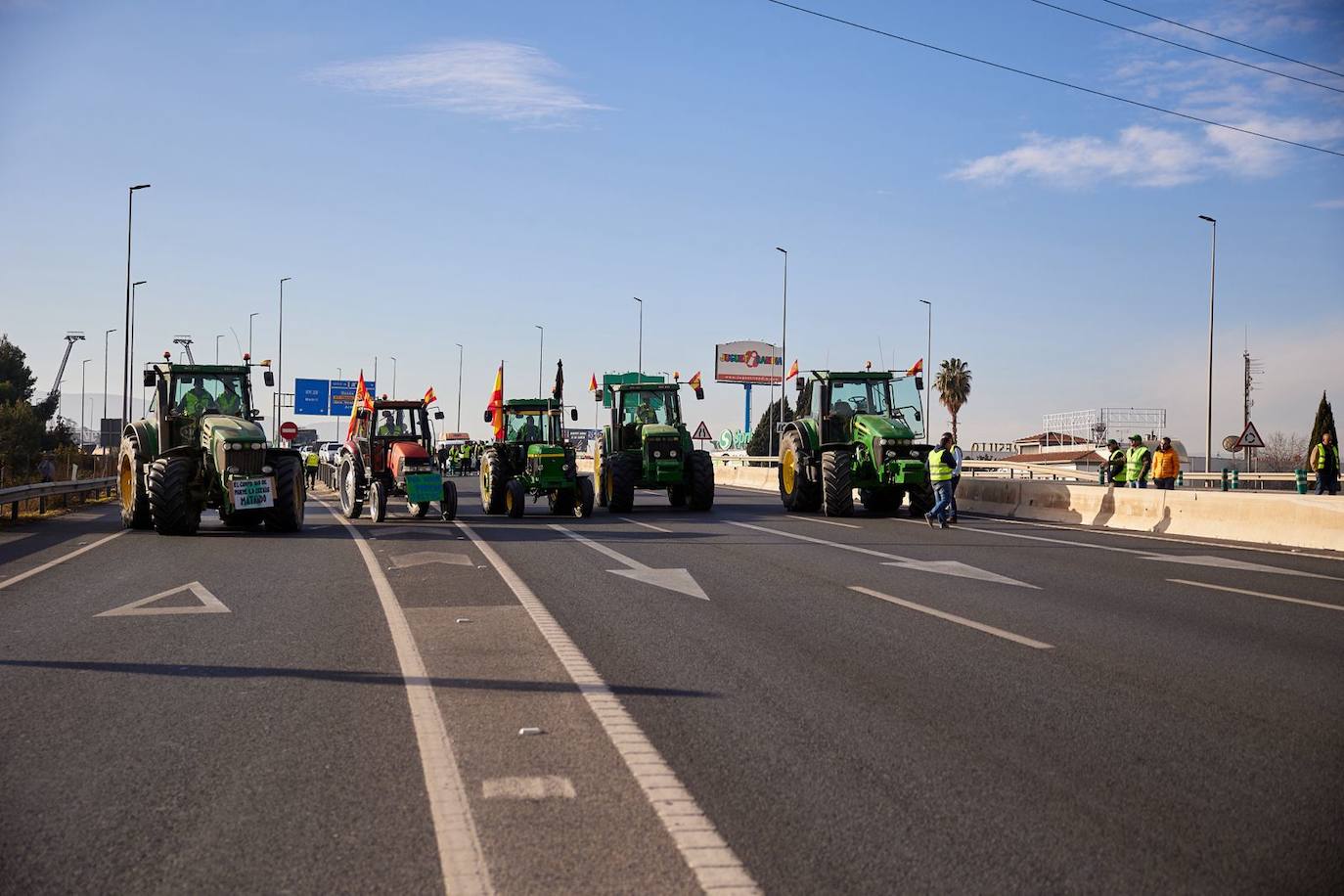 Las imágenes de la tractorada de Granada