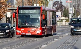 Un autobús urbano de Granada.