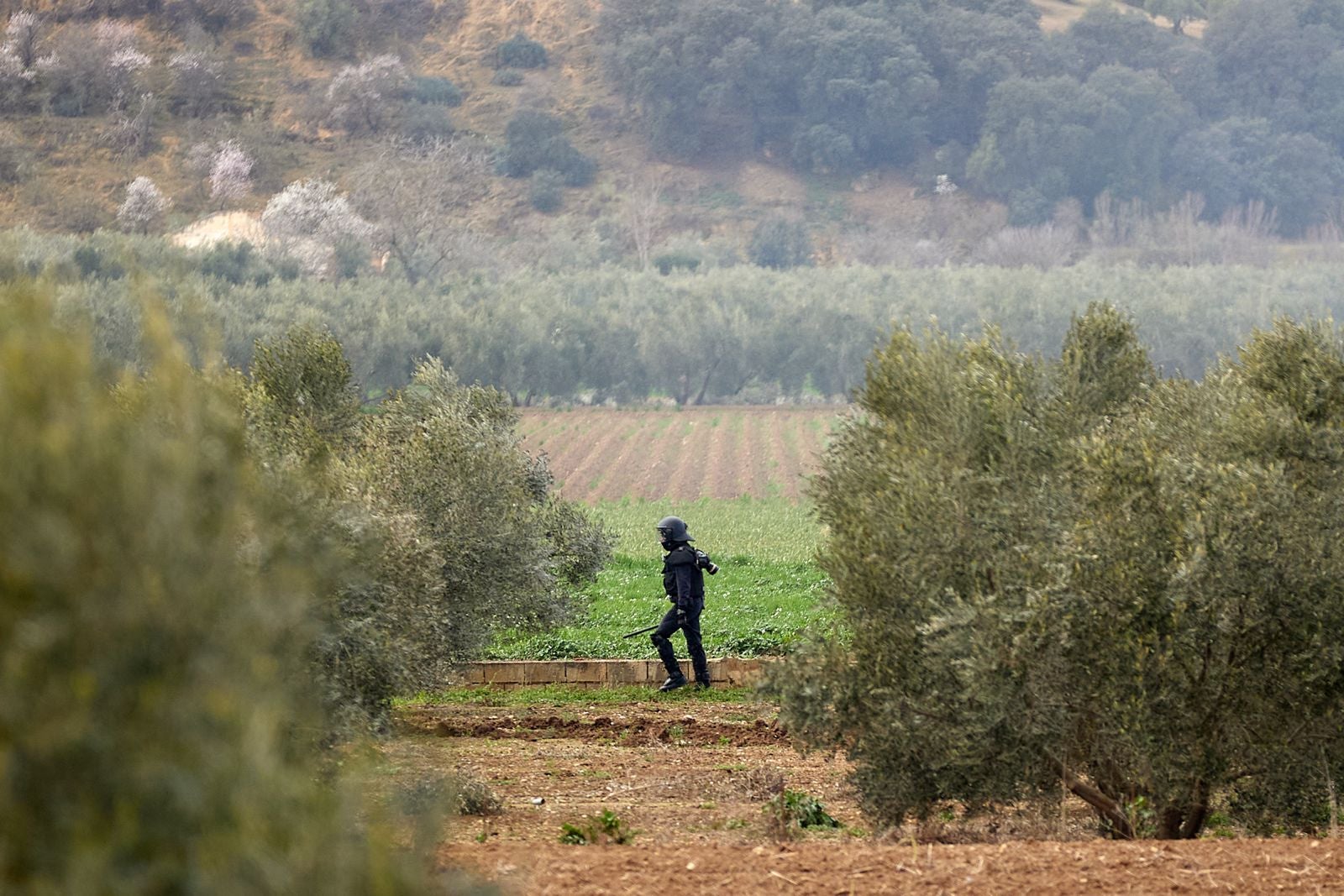 Las protestas de los agricultores de la A-92 en Huétor Tájar, en imágenes