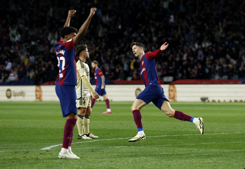 Las imágenes del partidazo del Granada en Barcelona