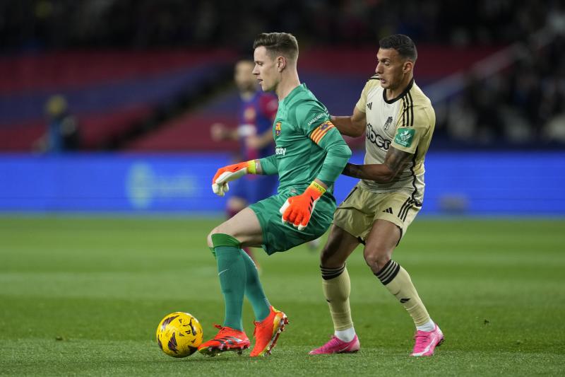 Las imágenes del partidazo del Granada en Barcelona