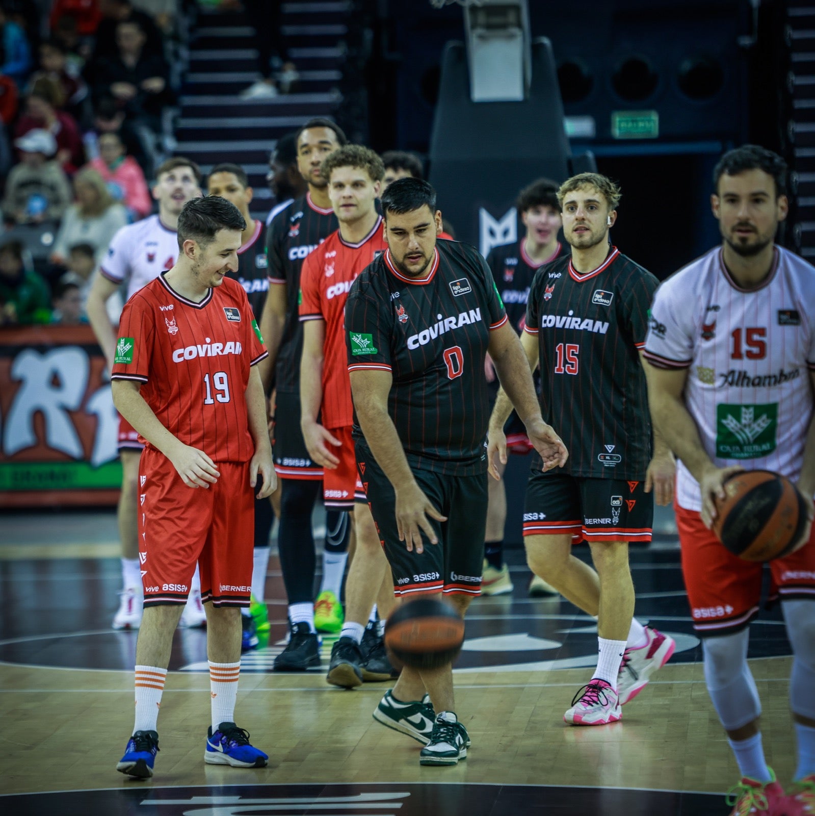 Las imágenes de los niños en el Fénix Game del Palacio de los Deportes