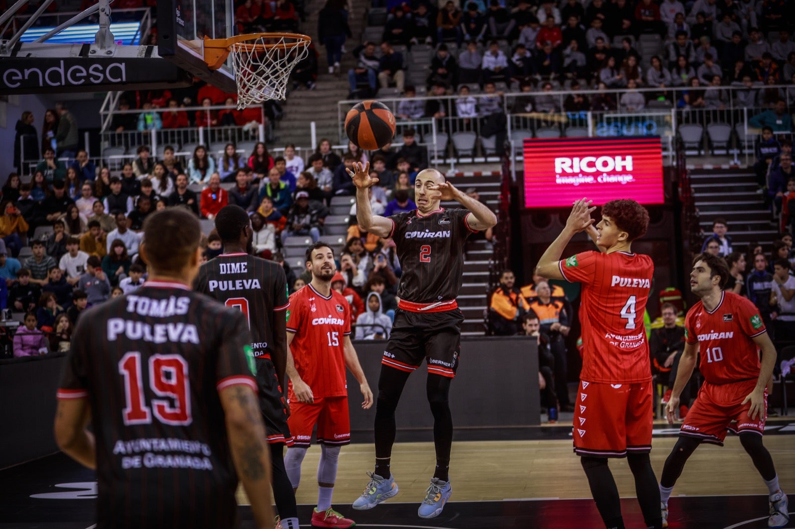 Las imágenes de los niños en el Fénix Game del Palacio de los Deportes