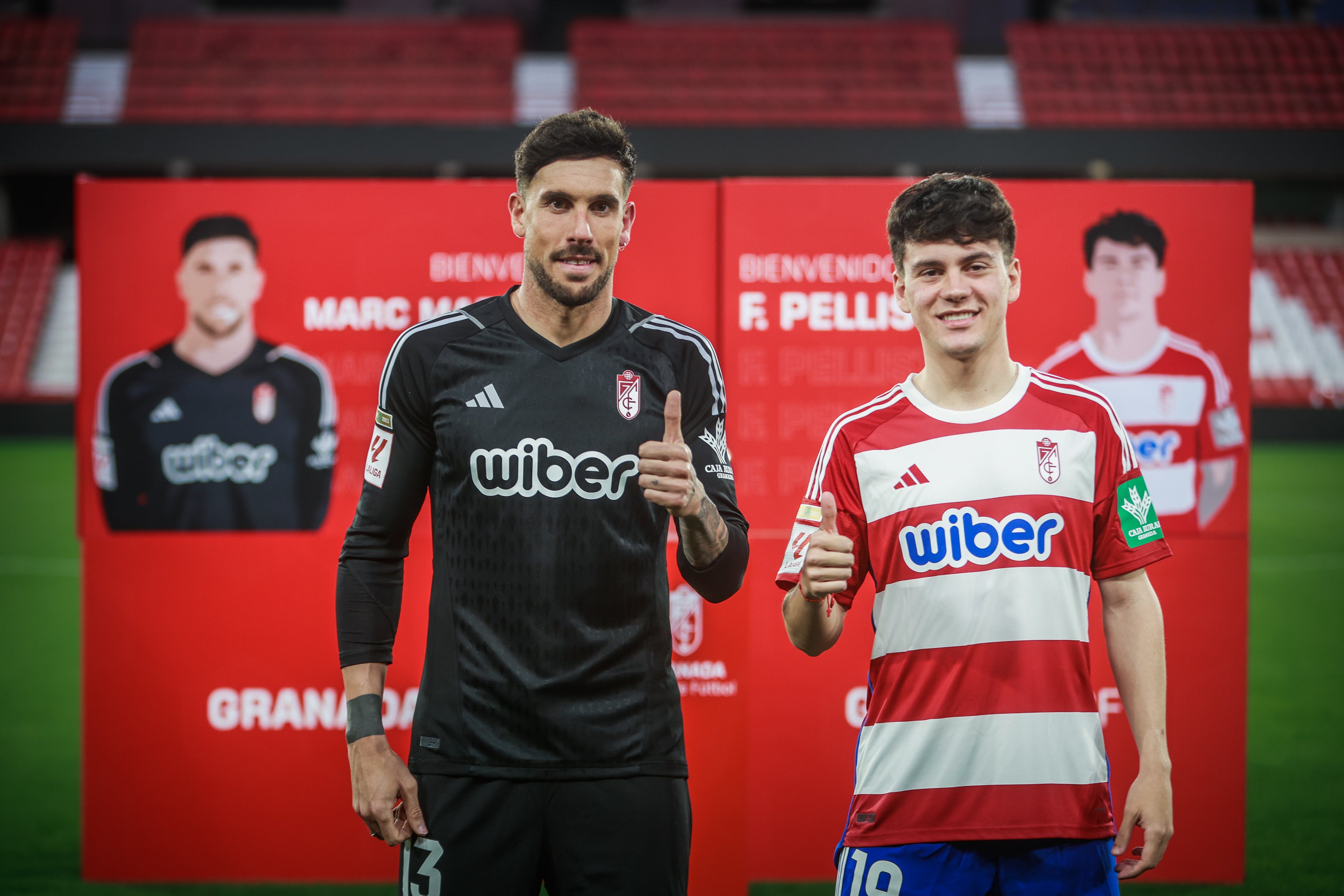 Las imágenes de la presentación de Pellistri y Marc Martínez