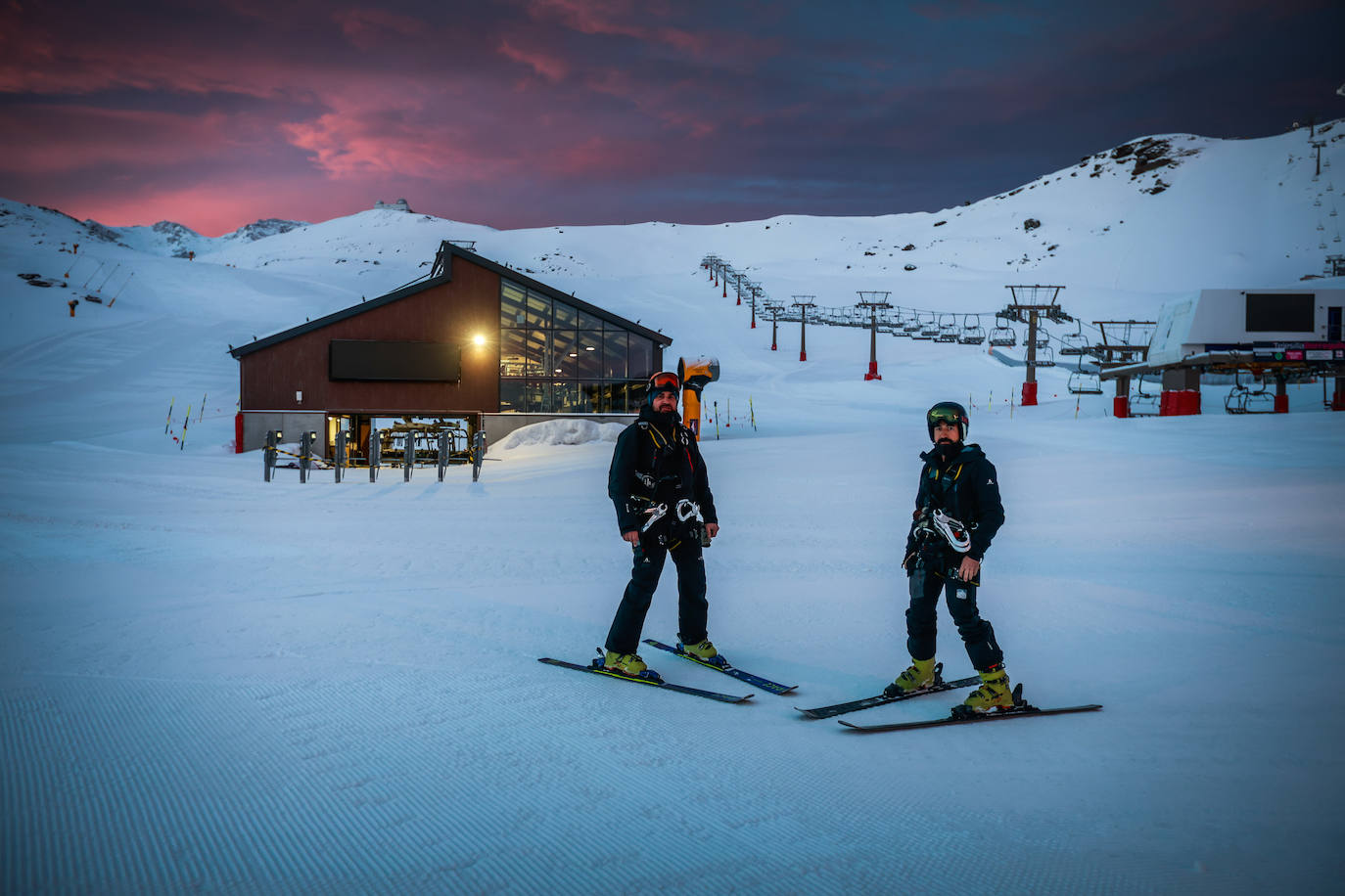 Los maquinistas que abren la jornada en Sierra Nevada