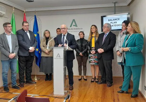 El equipo de delegados de la Junta de Andalucía en Jaén.