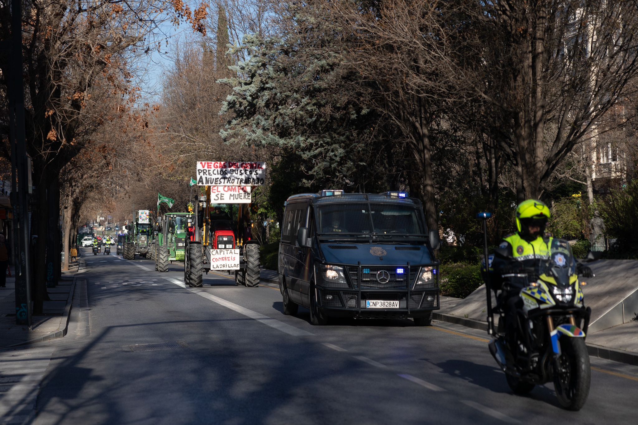 Las imágenes de los tractores en plena Gran Vía de Granada