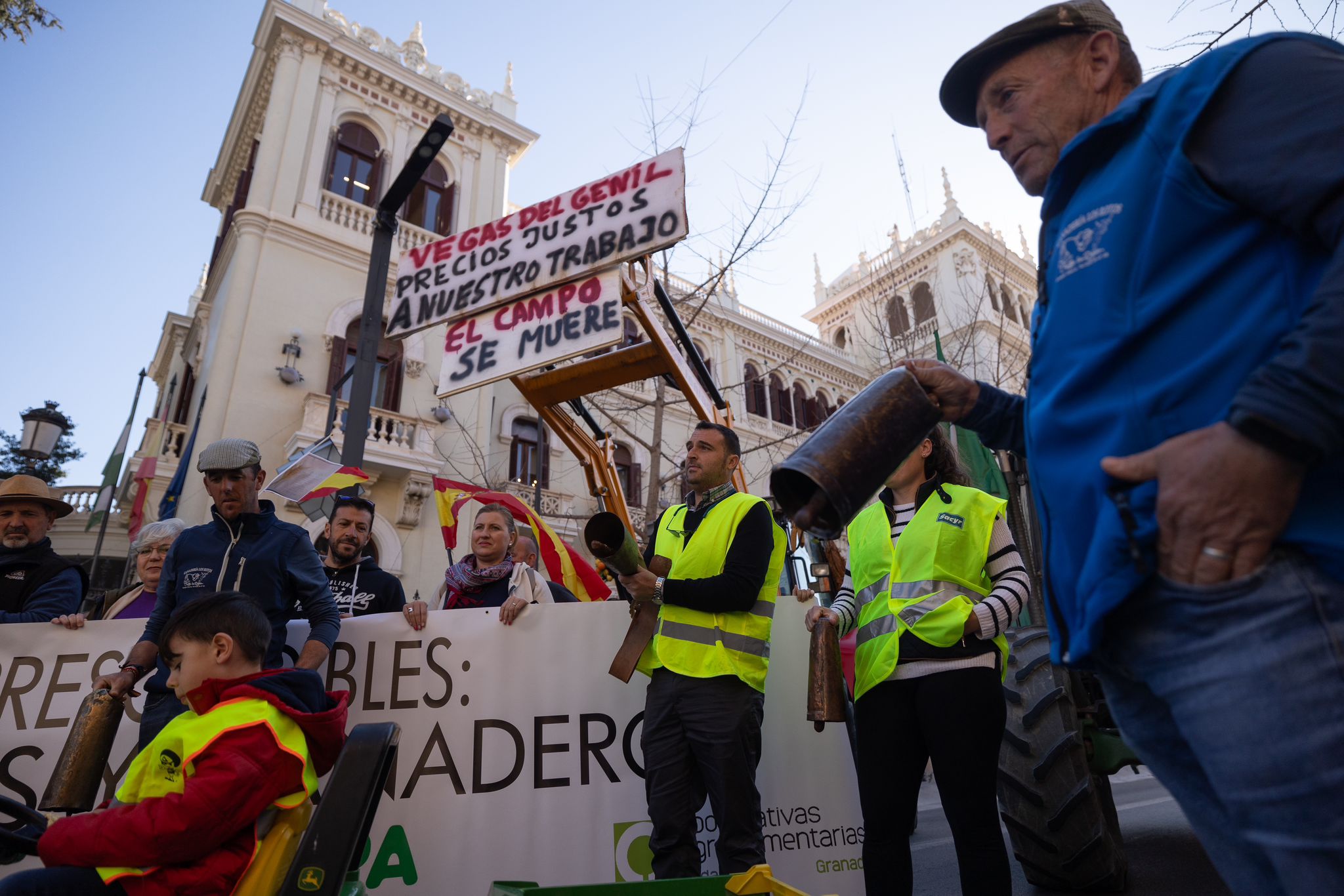 Las imágenes de los tractores en plena Gran Vía de Granada