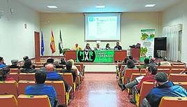 Asamblea extraordinaria de los productores de chopo.
