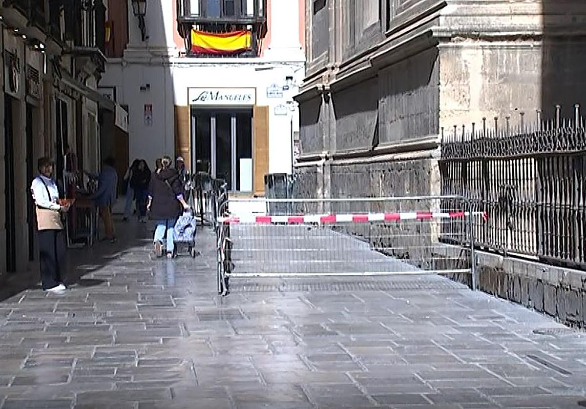 Las obras en el Pie de la Torre cambiarán el recorrido de varias cofradías de la Semana Santa granadina