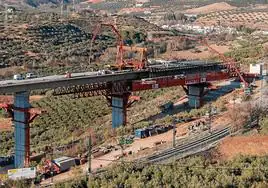 Adjudicada por 49 millones la plataforma del tramo variante de Loja a Riofrío
