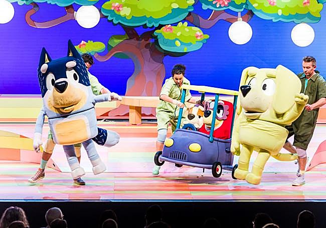 Las marionetas y su manipulación alcanzan un alto nivel.