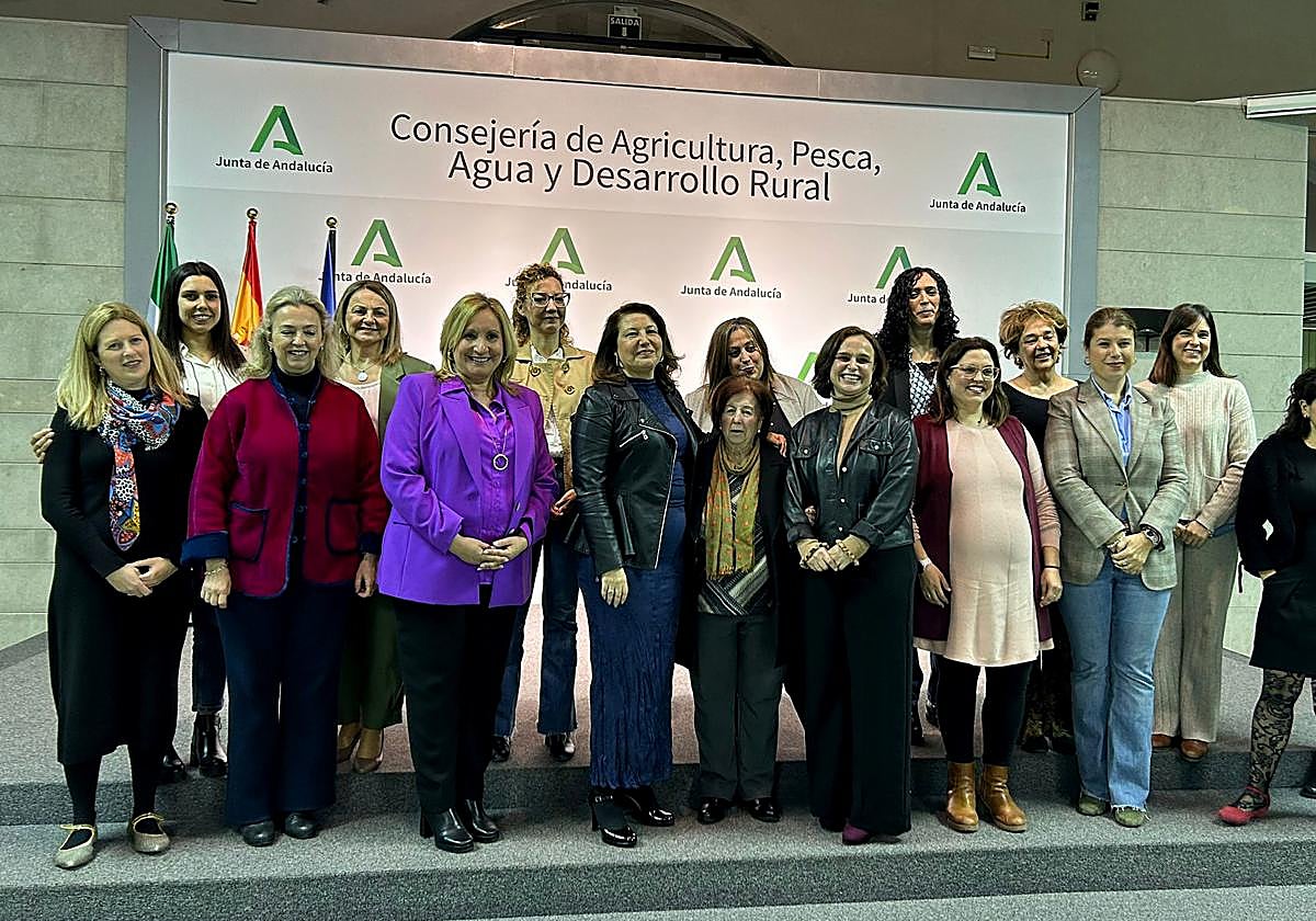 La Junta subraya su apuesta por «seguir adelante» para alcanzar la igualdad real en el campo y el mar