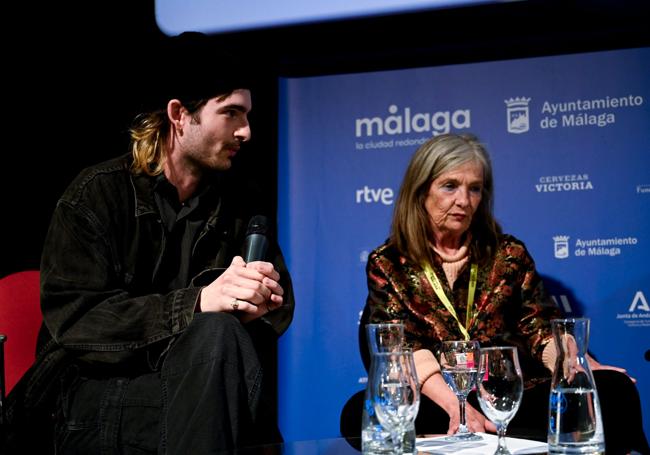 Jaime Puertas y una de las protagonistas de su película, en la presentación dentro del Festival de Málaga.