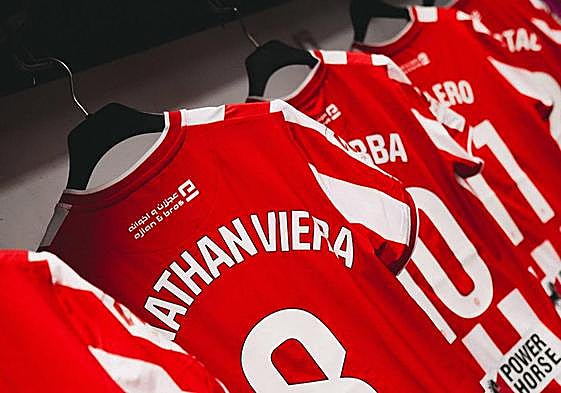 El Almería quiere tener del primer buen día de la temporada ante el Sevilla.