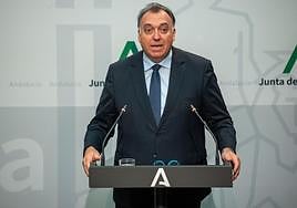 El consejero de Turismo, Cultura y Deporte, Arturo Bernal.