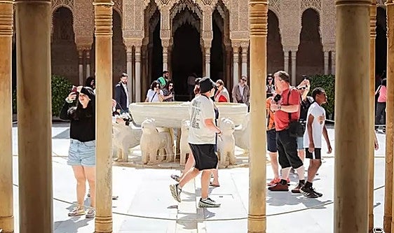 Una mesa técnica en Granada para regular los pisos turísticos