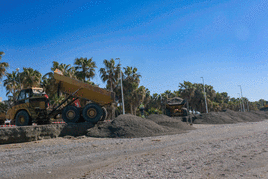 Trabajos de reconstrucción en Playa Granada.