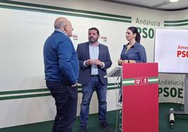 Antonio Gutiérrez, Juan Manuel Ruiz y Noemí Cruz en rueda de prensa.