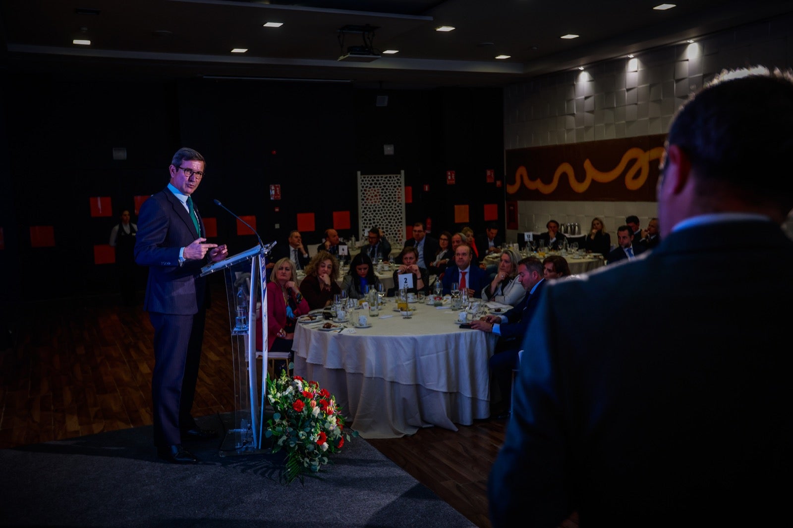 El desayuno IDEAL con el consejero Paradela, en imágenes