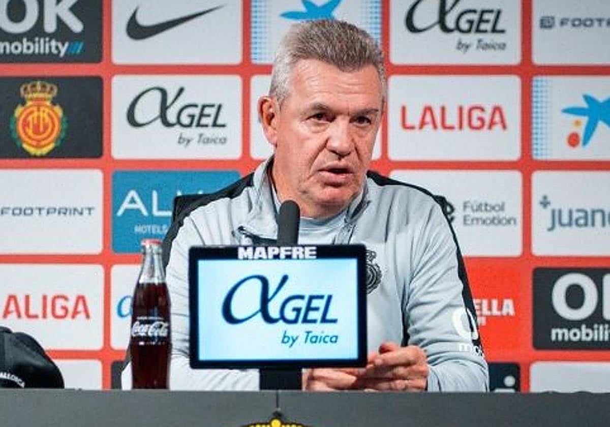 El entrenador del Mallorca, Javier Aguirre, durante su comparecencia de prensa.