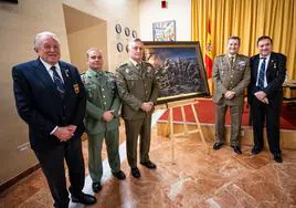 Francisco Fernández, Agustín Carrera, José Manuel de la Esperanza, Amador Enseñat y Pedro Luis Gómez, en la entrega del cuadro.